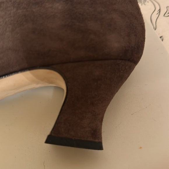 Shoes - Picture 3 of 6